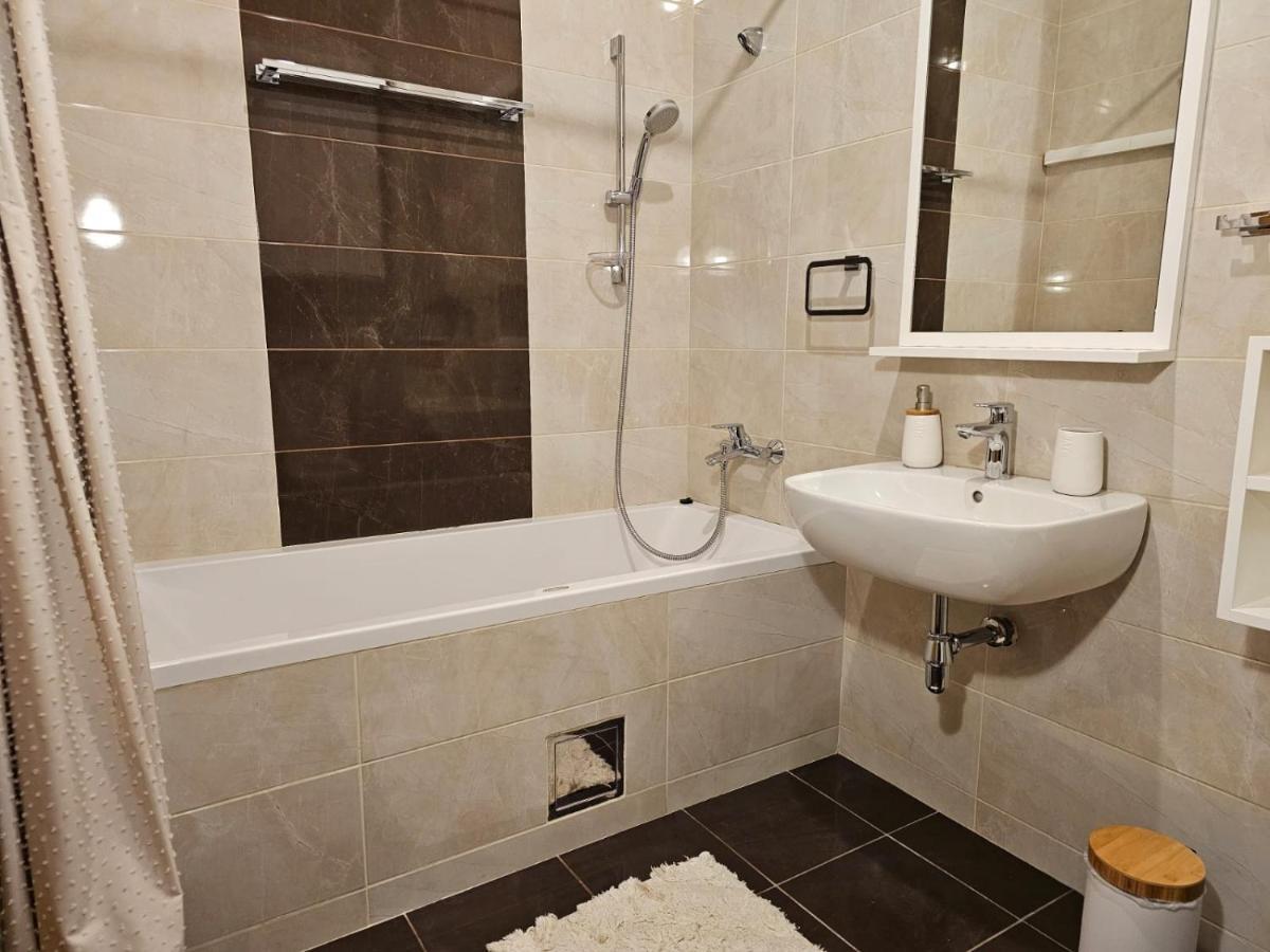 Bright Side Apartment Novi Sad Exterior foto